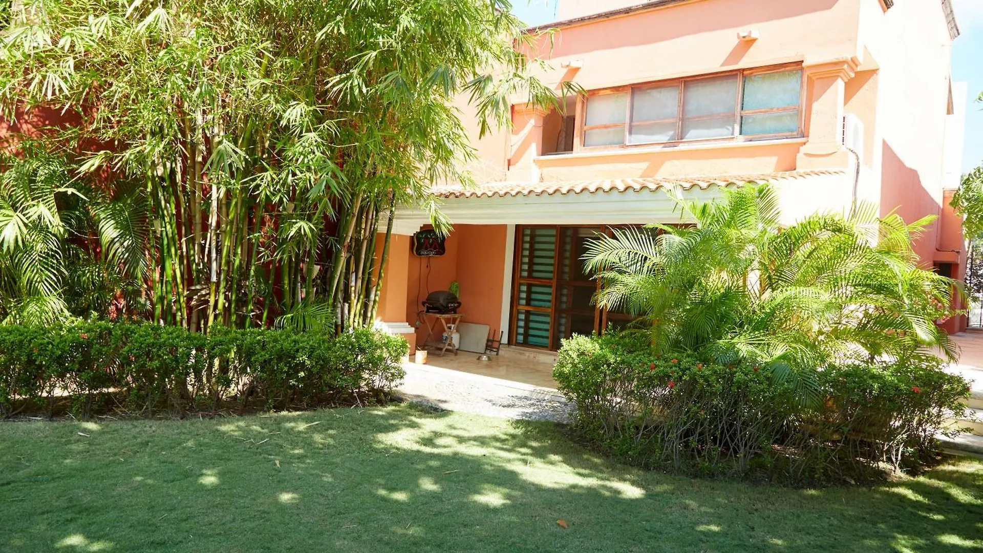 Casa Nautilus-Etxea Vila Cancún 0*,
